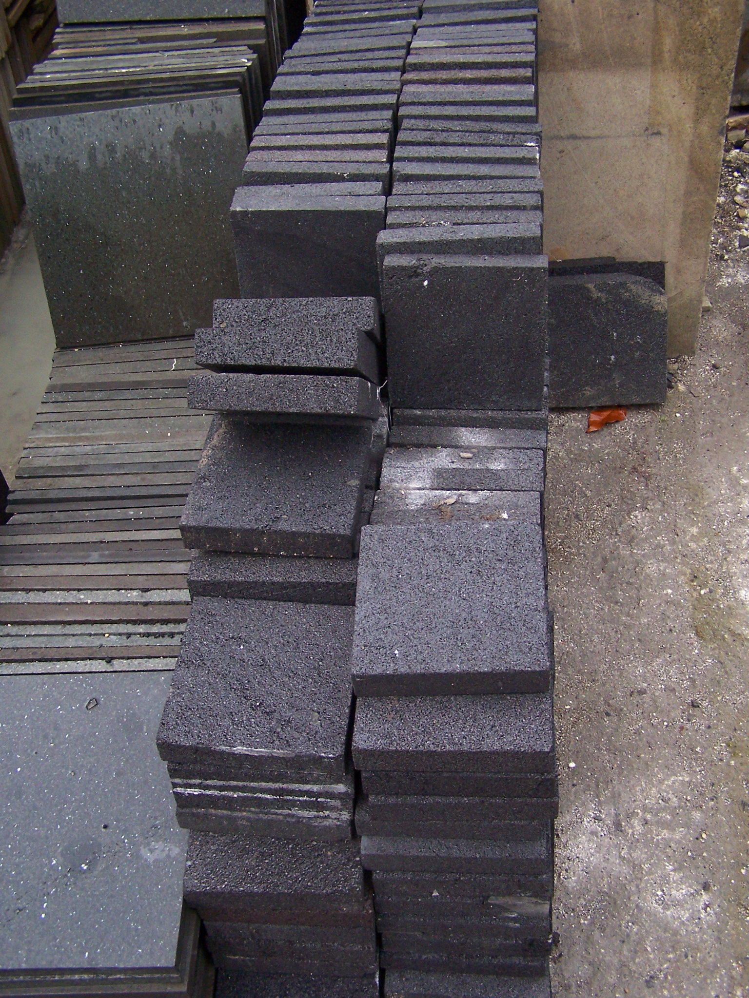 Lava stone size  20x20 cm. all smooth surface can be longer 